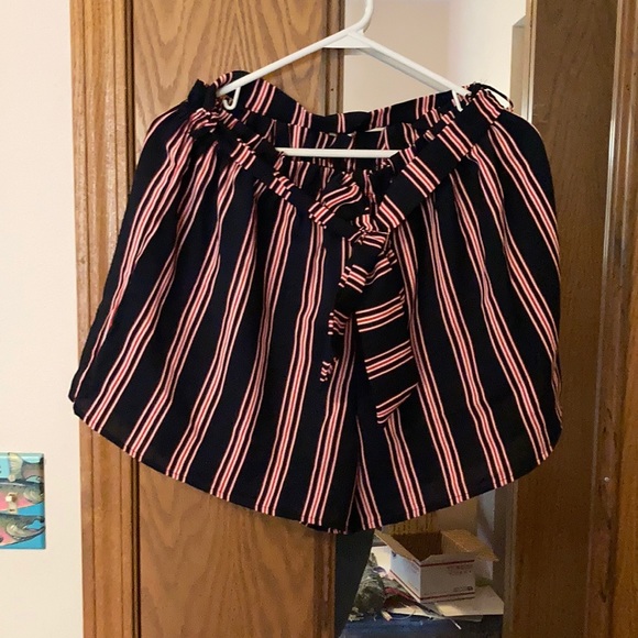 ROMWE Pants - ROMWE paper bag shorts with stripes